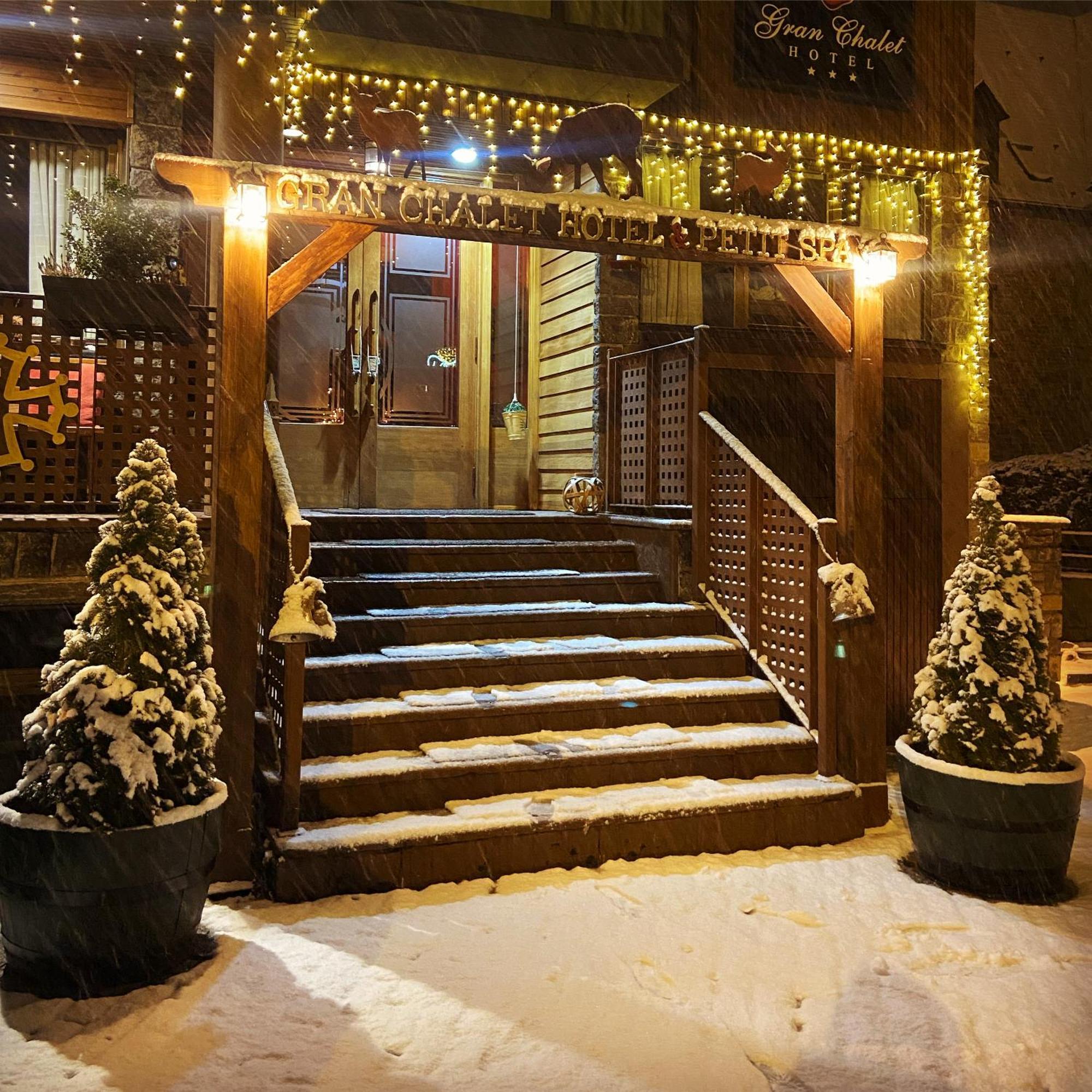וויאלהה Gran Chalet Hotel & Petit Spa מראה חיצוני תמונה