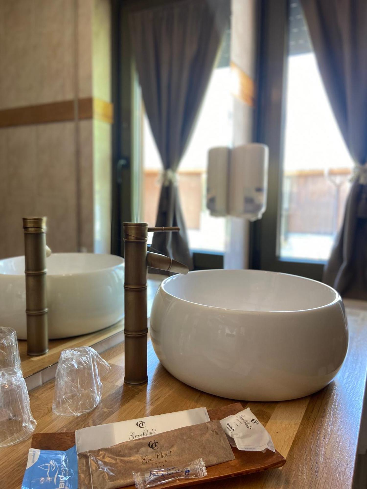 וויאלהה Gran Chalet Hotel & Petit Spa חדר תמונה