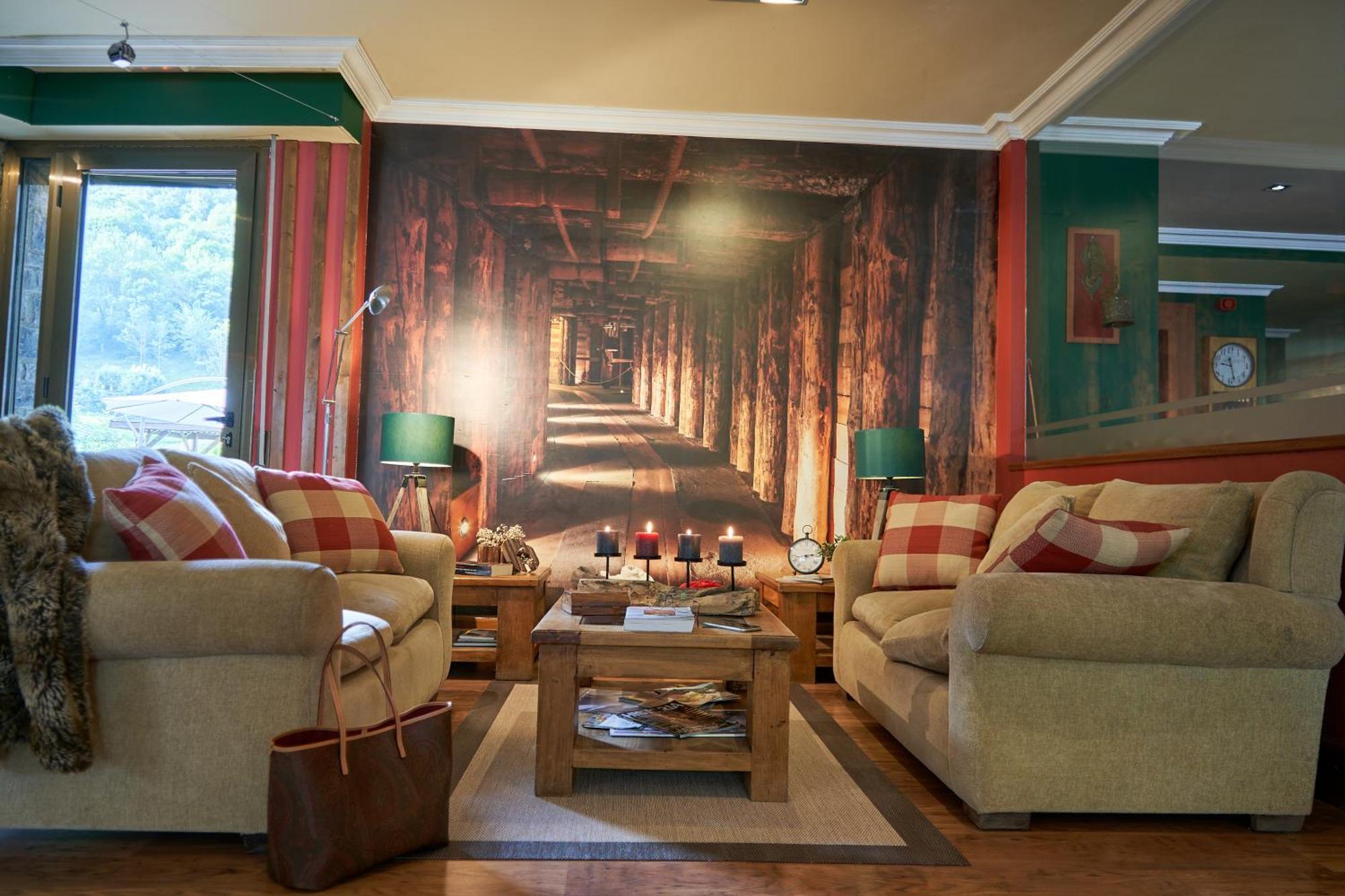 וויאלהה Gran Chalet Hotel & Petit Spa מראה חיצוני תמונה